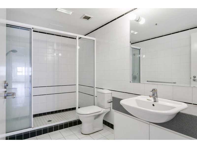 Unit 185/12 Commodore Drive, Surfers Paradise QLD 4217