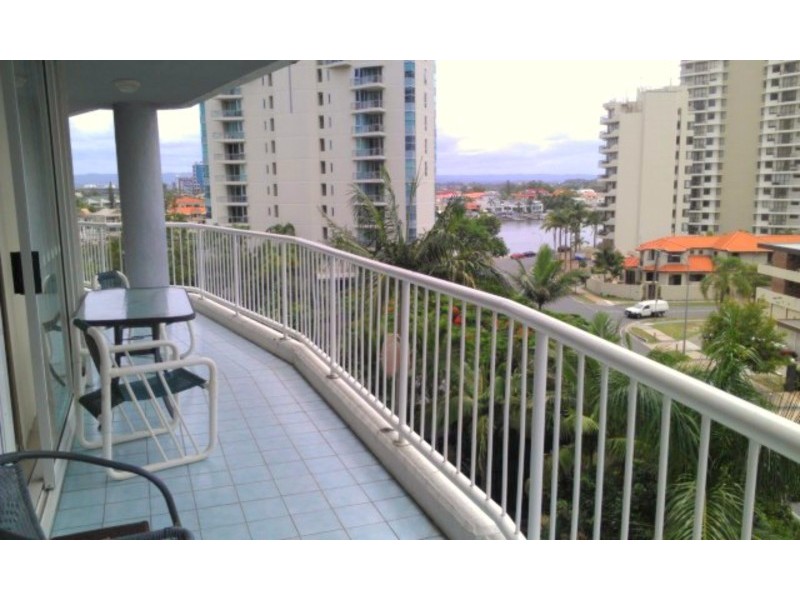19 Riverview Parade, Surfers Paradise QLD 4217