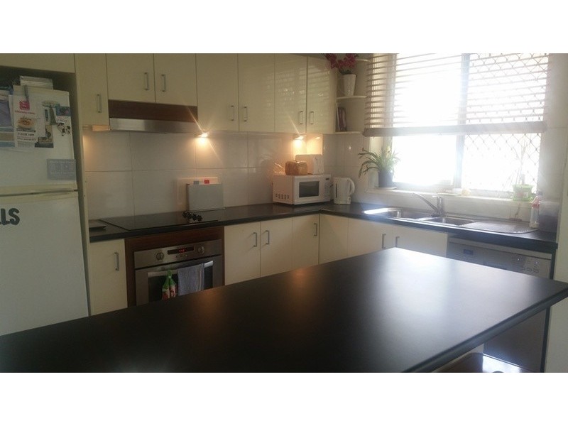 18 Tarcoola Crescent, Surfers Paradise QLD 4217