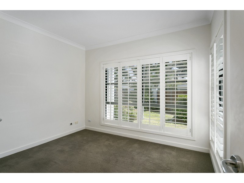 1 Blair Athol Crescent, Sorrento QLD 4217