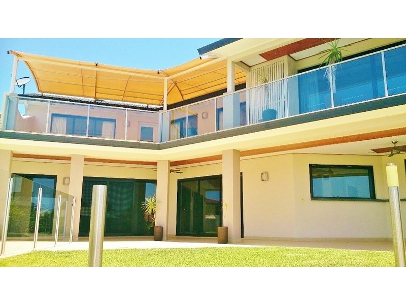 59 Daru Avenue, Runaway Bay QLD 4216