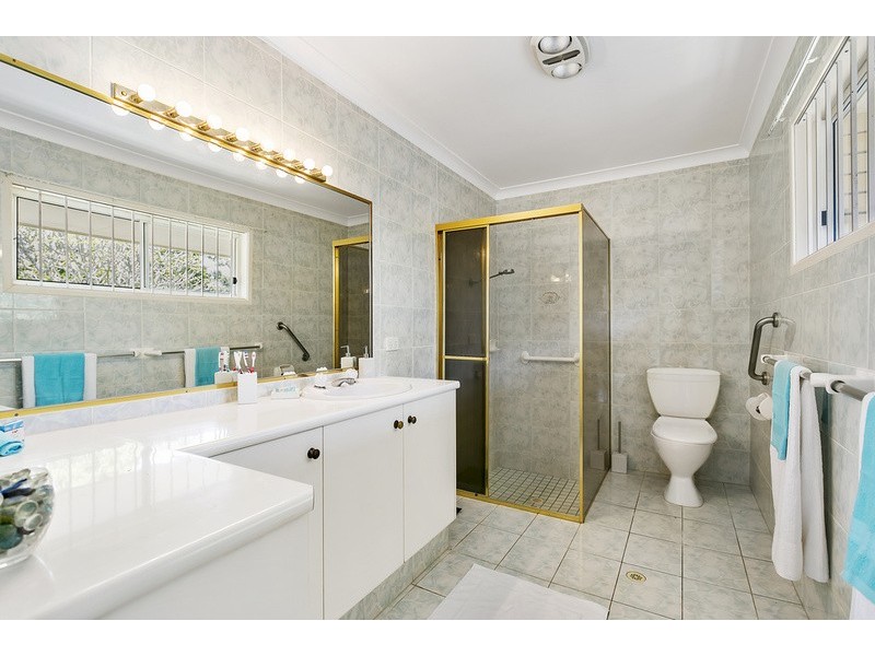 7 Amalfi Drive, Isle Of Capri QLD 4217