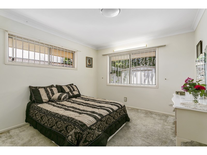 7 Amalfi Drive, Isle Of Capri QLD 4217
