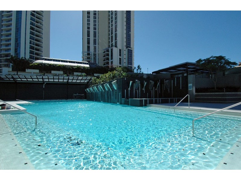 9 Ferny Avenue, Surfers Paradise QLD 4217