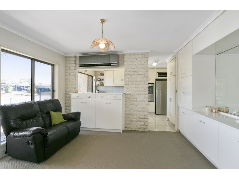 9 La Spezia Court, Surfers Paradise QLD 4217