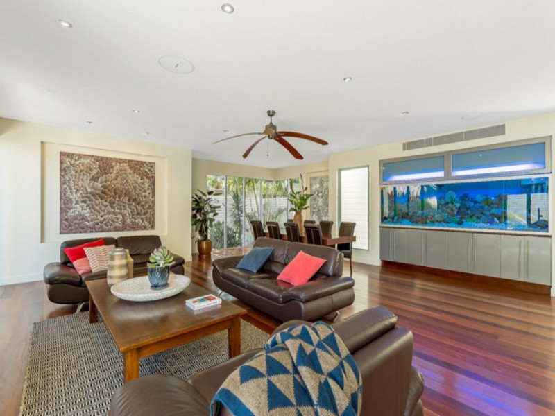Main Beach QLD 4217