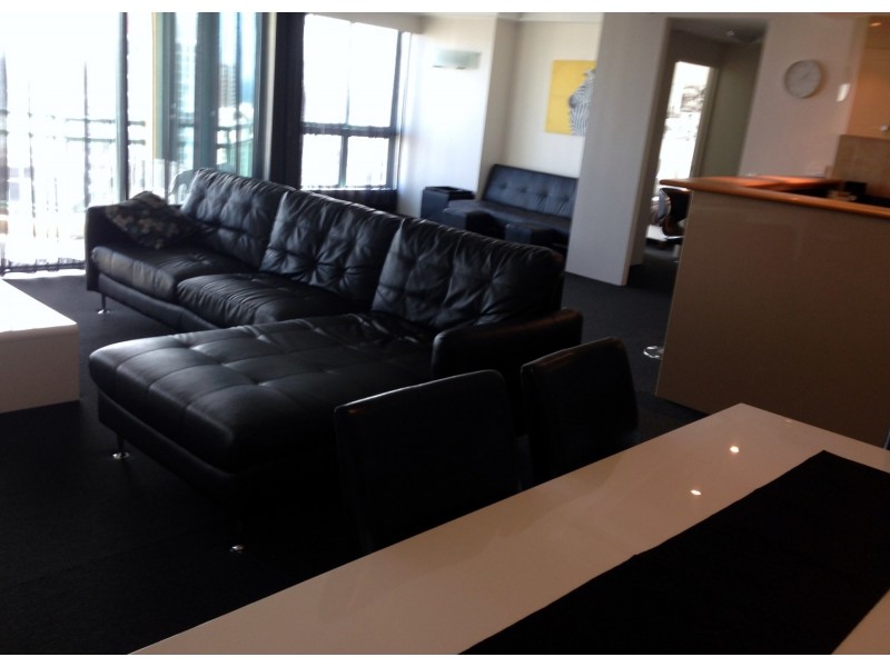 Crown/5-19 Palm Avenue, Surfers Paradise QLD 4217