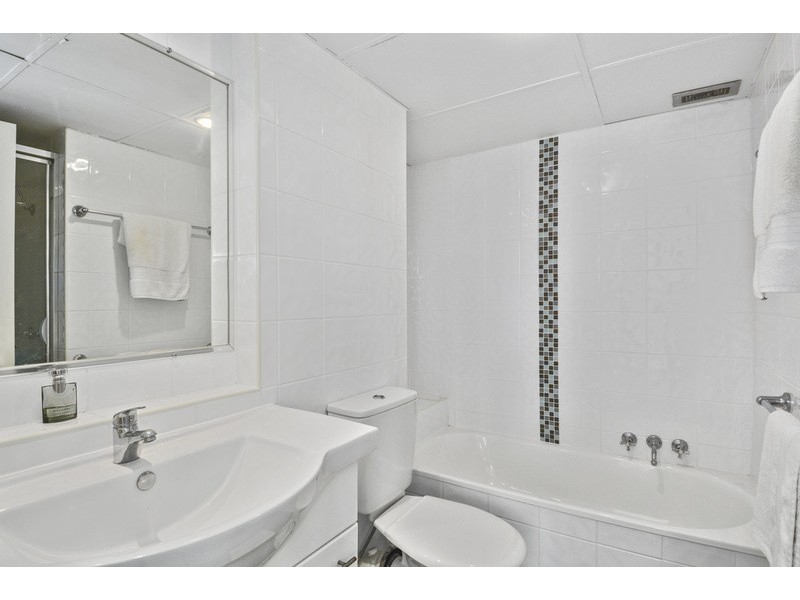 The Moorings/63 Cavil Avenue, Surfers Paradise QLD 4217