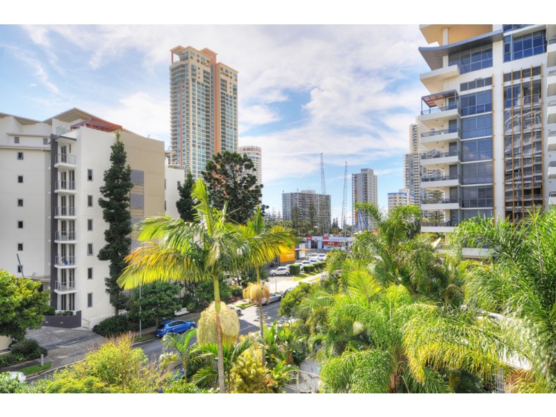 16/19 Riverview Parade, Surfers Paradise QLD 4217