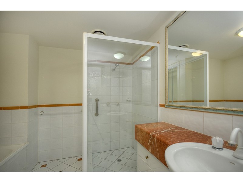 Moroccan/6 View Avenue, Surfers Paradise QLD 4217