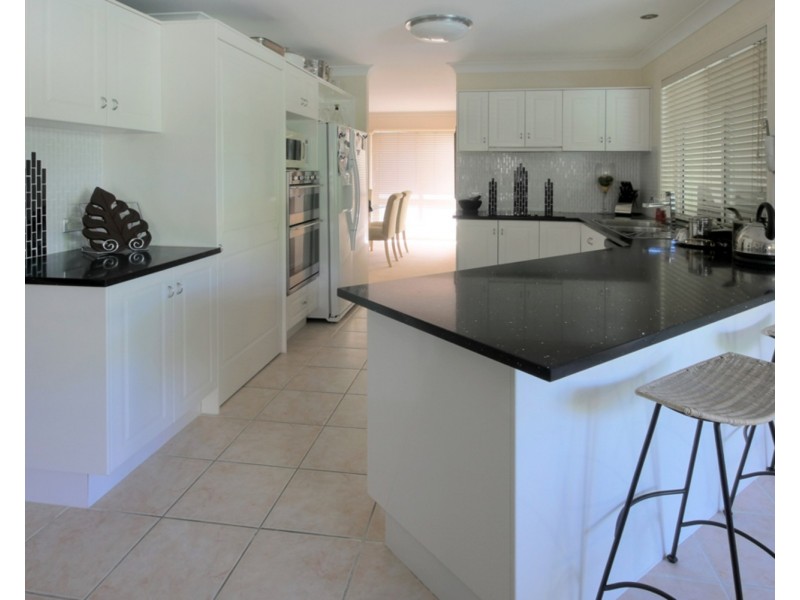 1068 Killymoon Drive, Hope Island QLD 4212