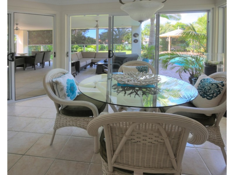 1068 Killymoon Drive, Hope Island QLD 4212