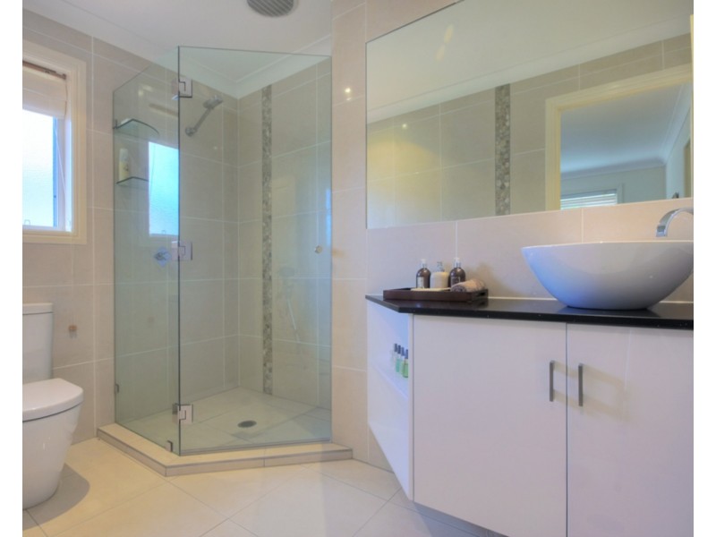 1068 Killymoon Drive, Hope Island QLD 4212