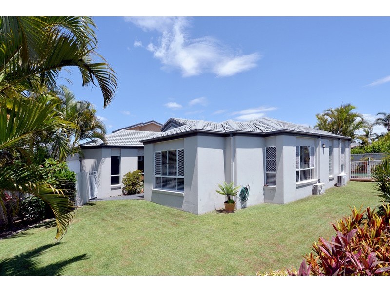 18 Cayman Drive, Clear Island Waters QLD 4226