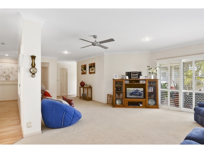 18 Cayman Drive, Clear Island Waters QLD 4226