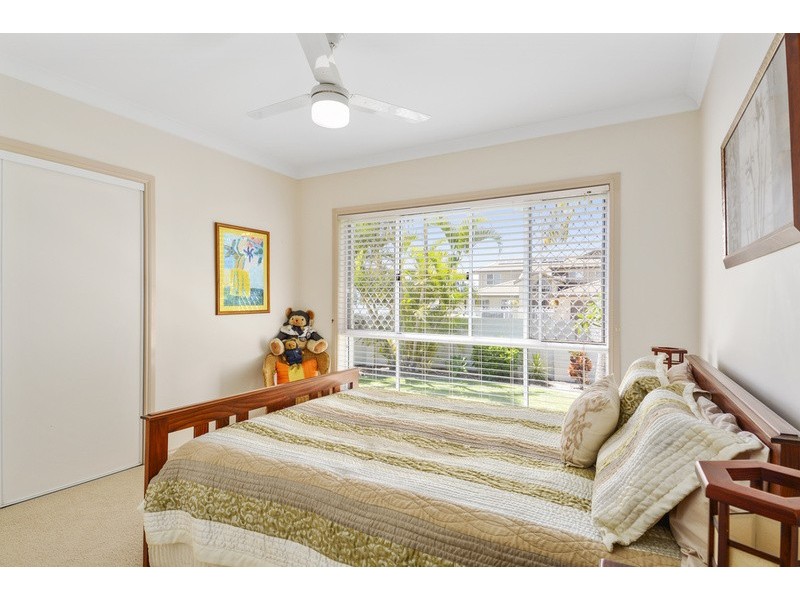 18 Cayman Drive, Clear Island Waters QLD 4226