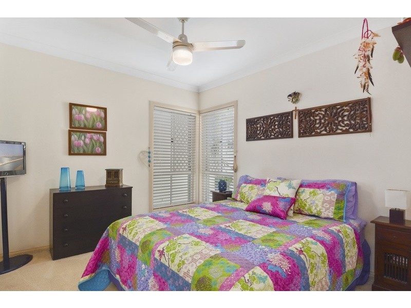 18 Cayman Drive, Clear Island Waters QLD 4226