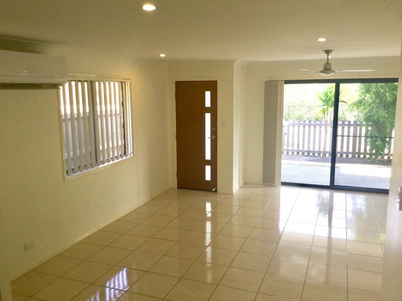 17 Damian Leeding Way, Upper Coomera QLD 4209