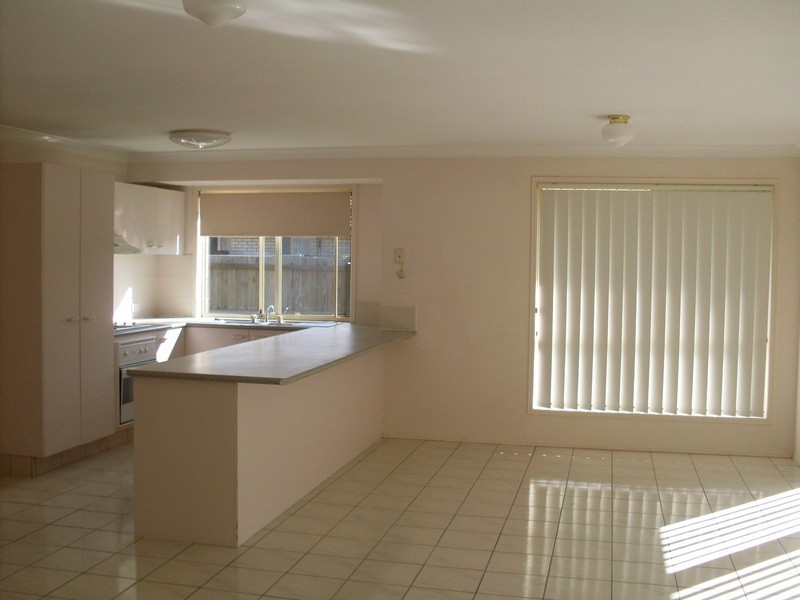 44 Fairview Court, Arundel QLD 4214