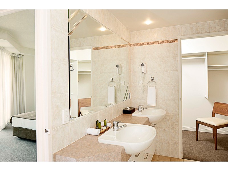 Sun City /3400 Surfers Paradise Boulevard, Surfers Paradise QLD 4217