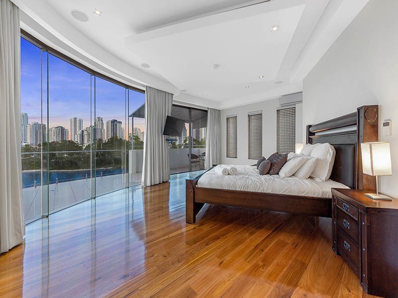 67 Commodore Drive, Surfers Paradise QLD 4217