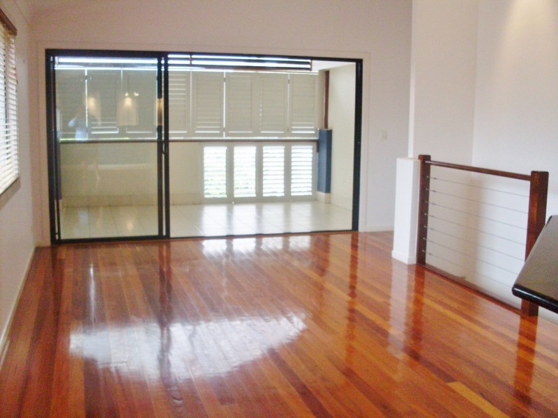 2/51 Dolphin Avenue, Mermaid Beach QLD 4218