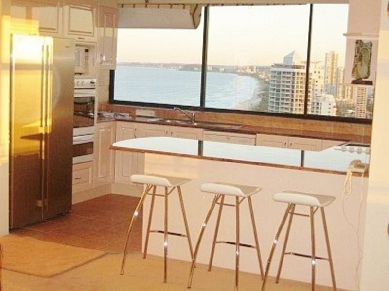 32/4 Old Burleigh Road, Surfers Paradise QLD 4217