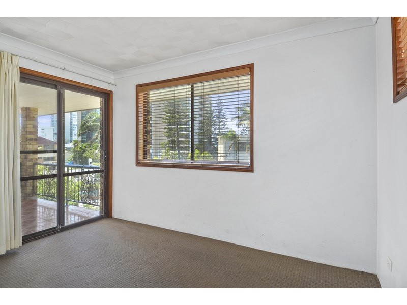 22 Markwell Avenue, Surfers Paradise QLD 4217