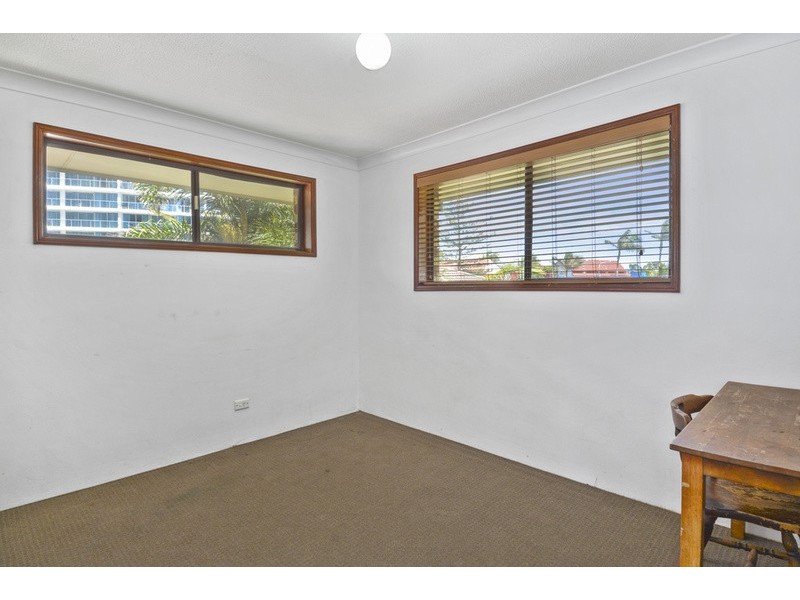 22 Markwell Avenue, Surfers Paradise QLD 4217