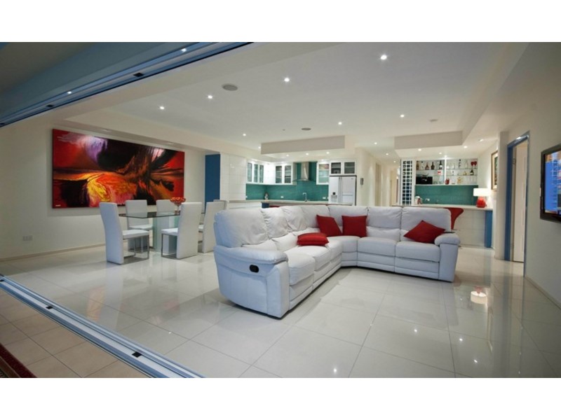 33 Paradise Island, Surfers Paradise QLD 4217