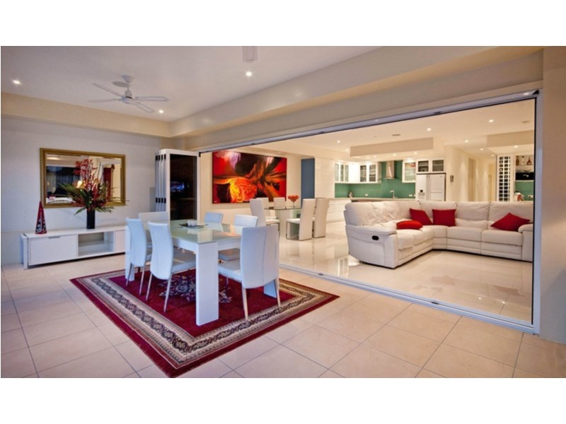 33 Paradise Island, Surfers Paradise QLD 4217