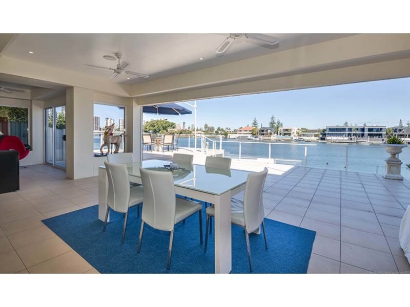 33 Paradise Island, Surfers Paradise QLD 4217