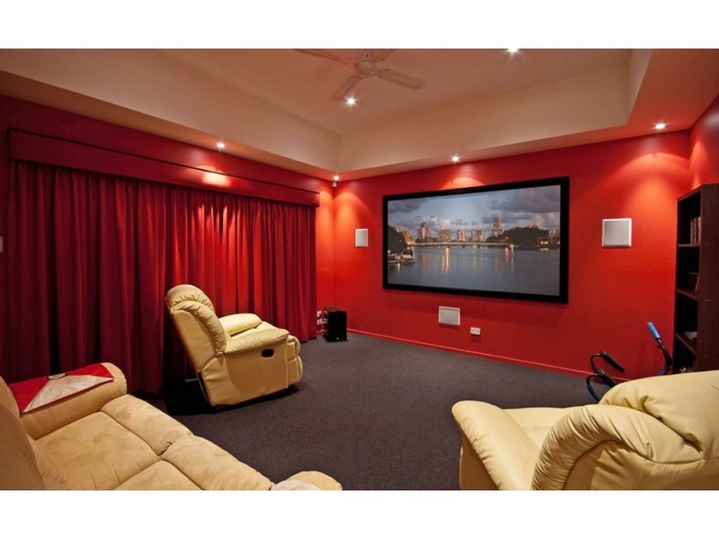 33 Paradise Island, Surfers Paradise QLD 4217