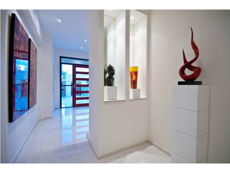 33 Paradise Island, Surfers Paradise QLD 4217