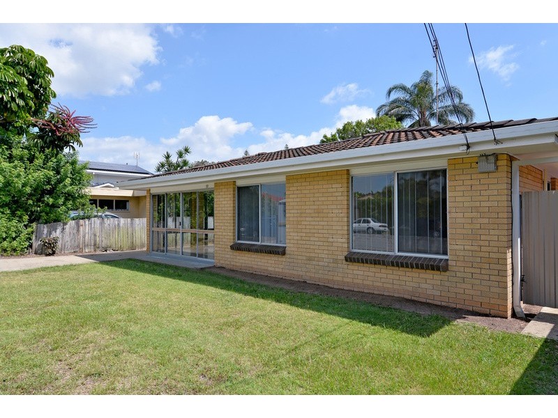 17 Allawah Street, Sorrento QLD 4217