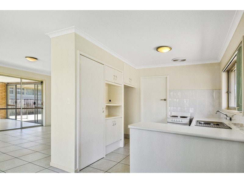 17 Allawah Street, Sorrento QLD 4217