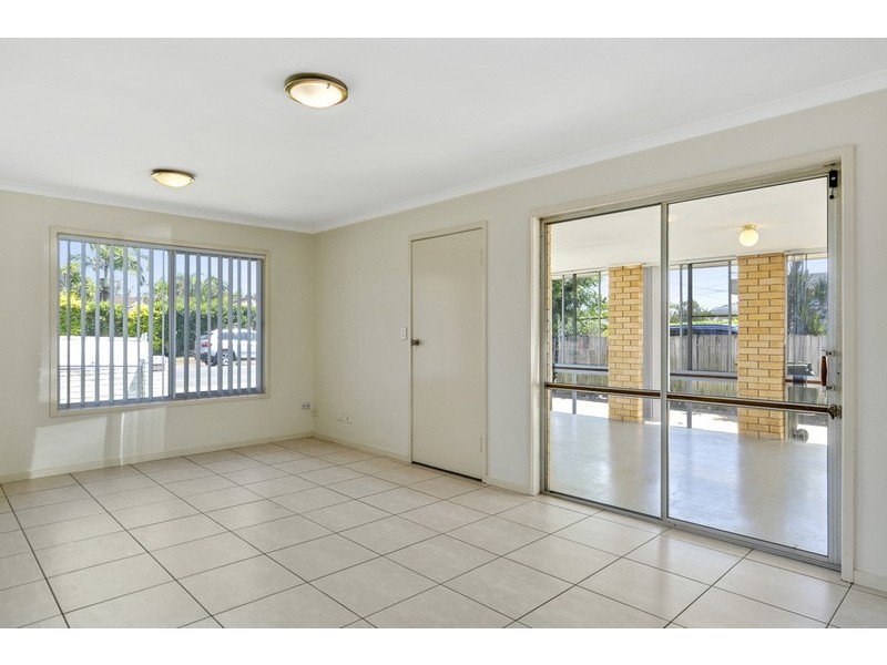 17 Allawah Street, Sorrento QLD 4217