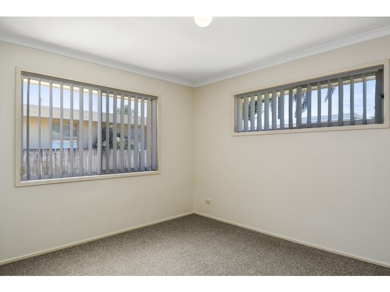 17 Allawah Street, Sorrento QLD 4217