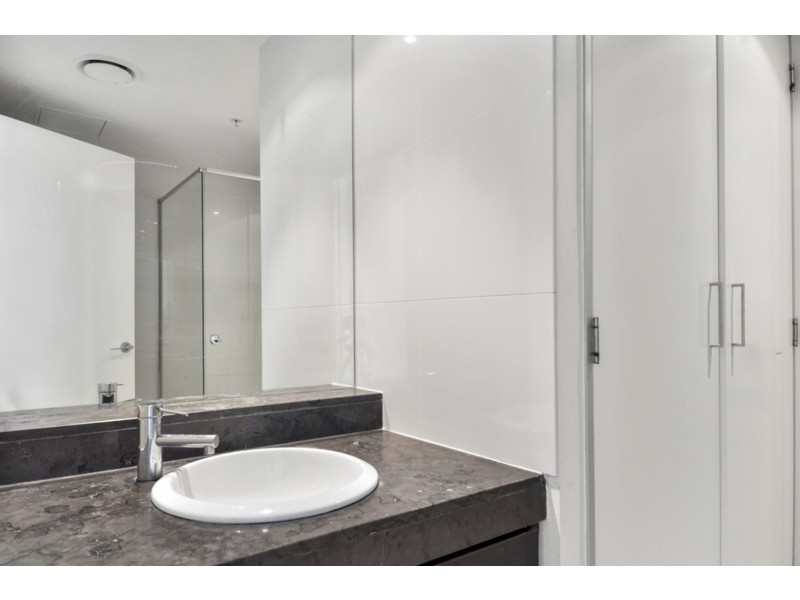 Avalon/4 Wahroonga Place, Surfers Paradise QLD 4217