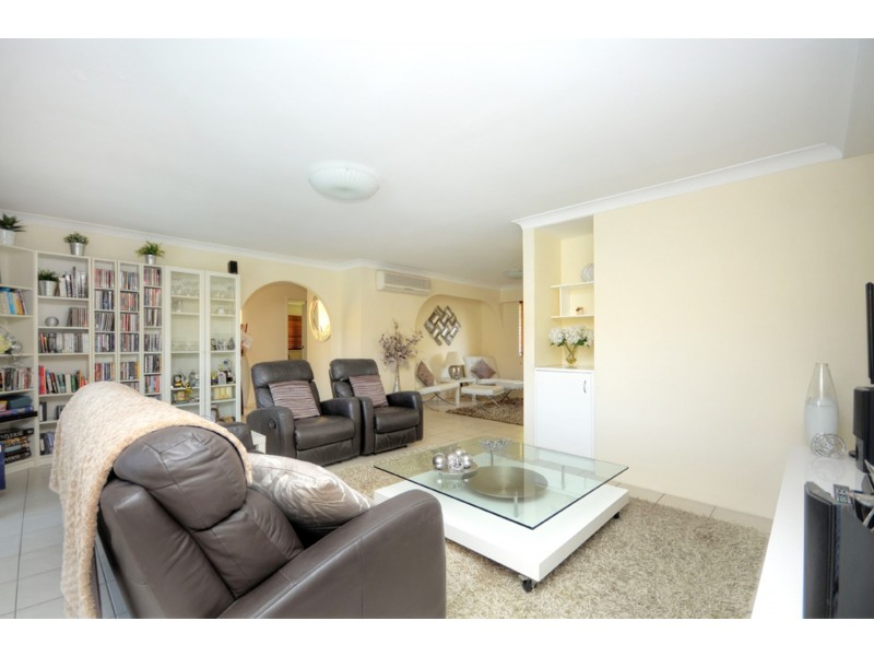 26 Lavinia Street, Southport QLD 4215