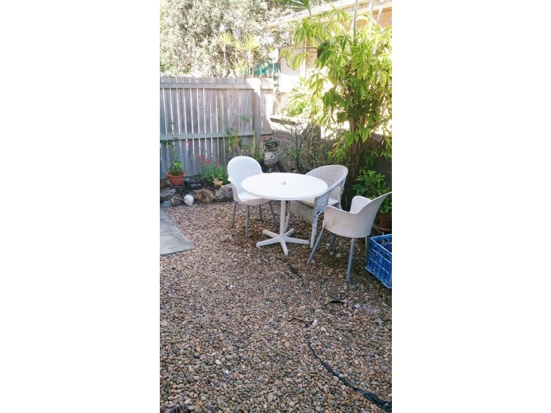 1/15 Cronin Avenue, Main Beach QLD 4217