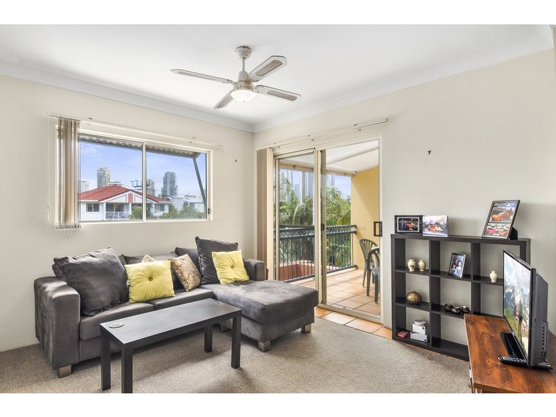 10-14 Purli Street, Surfers Paradise QLD 4217