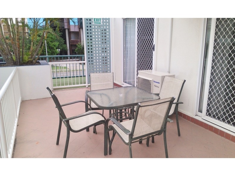 4/69 Ferny Avenue, Surfers Paradise QLD 4217