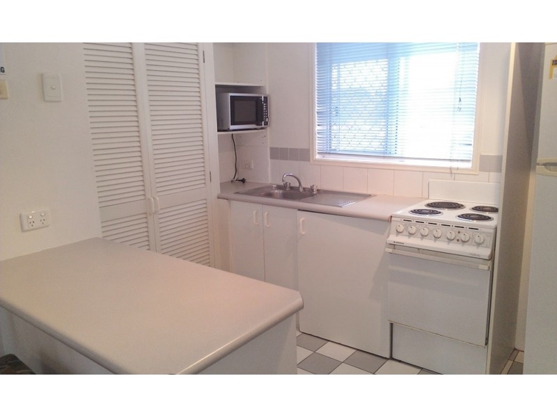 4/69 Ferny Avenue, Surfers Paradise QLD 4217