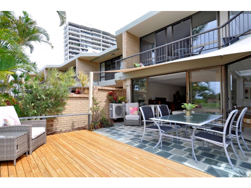 Pacific Keys /50 Hooker Boulevard, Mermaid Waters QLD 4218