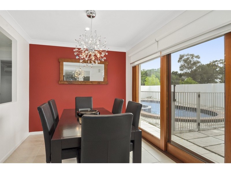 10 Boomerang Crescent, Sorrento QLD 4217