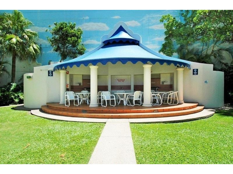 Moroccan /6 View Avenue, Surfers Paradise QLD 4217