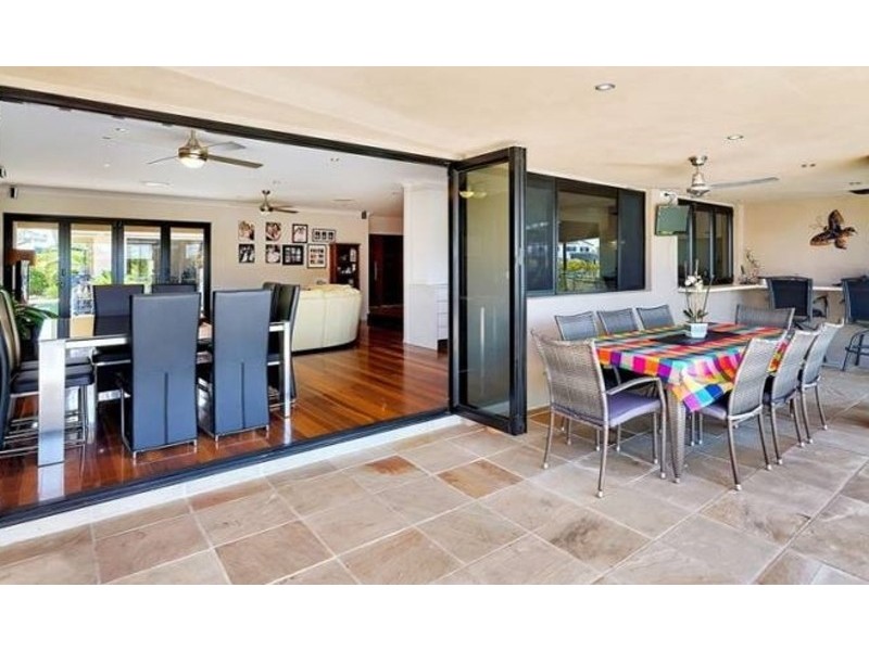 5 Binda Place, Sorrento QLD 4217
