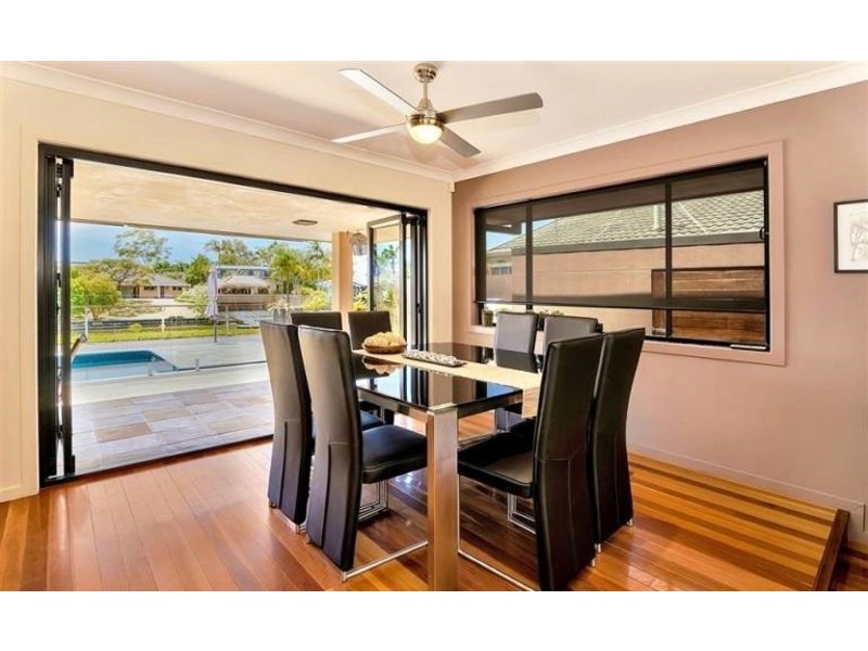 5 Binda Place, Sorrento QLD 4217