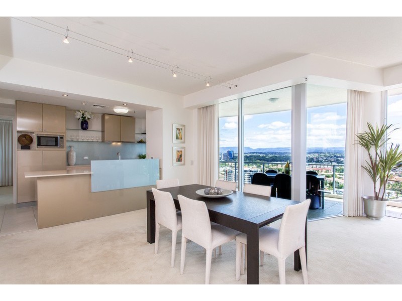 44 “Sentinel”/40 Riverview Parade, Surfers Paradise QLD 4217